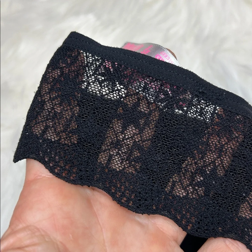 PINK Victoria's Secret Lace Back Thong Panty M